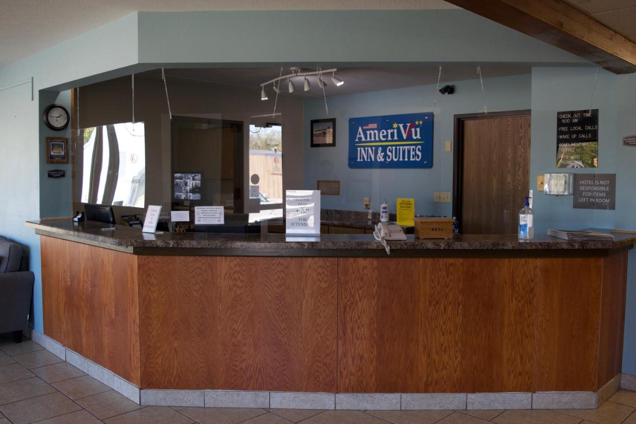 Amerivu Inn And Suites Shawano Wi Luaran gambar