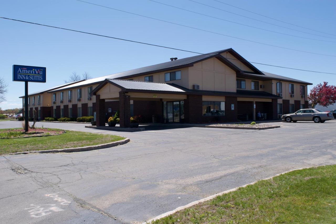 Amerivu Inn And Suites Shawano Wi Luaran gambar