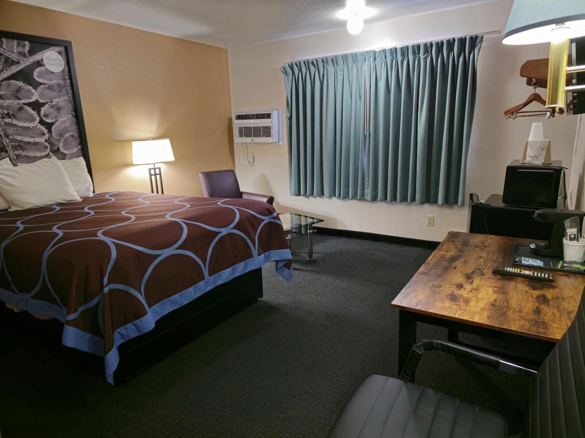 Amerivu Inn And Suites Shawano Wi Luaran gambar