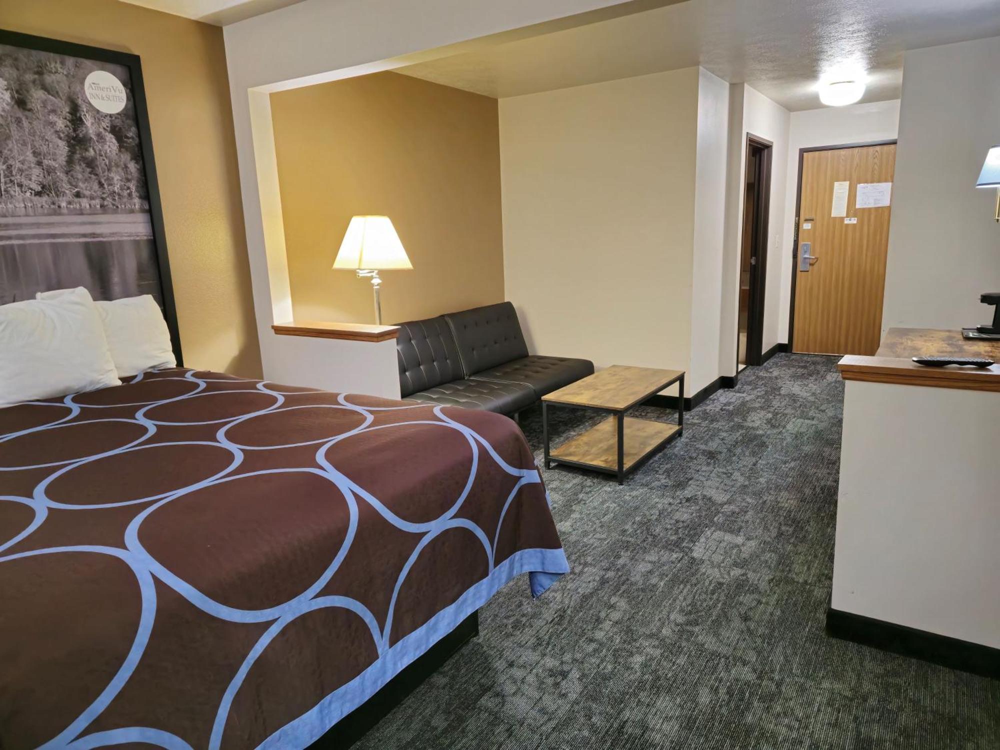 Amerivu Inn And Suites Shawano Wi Luaran gambar