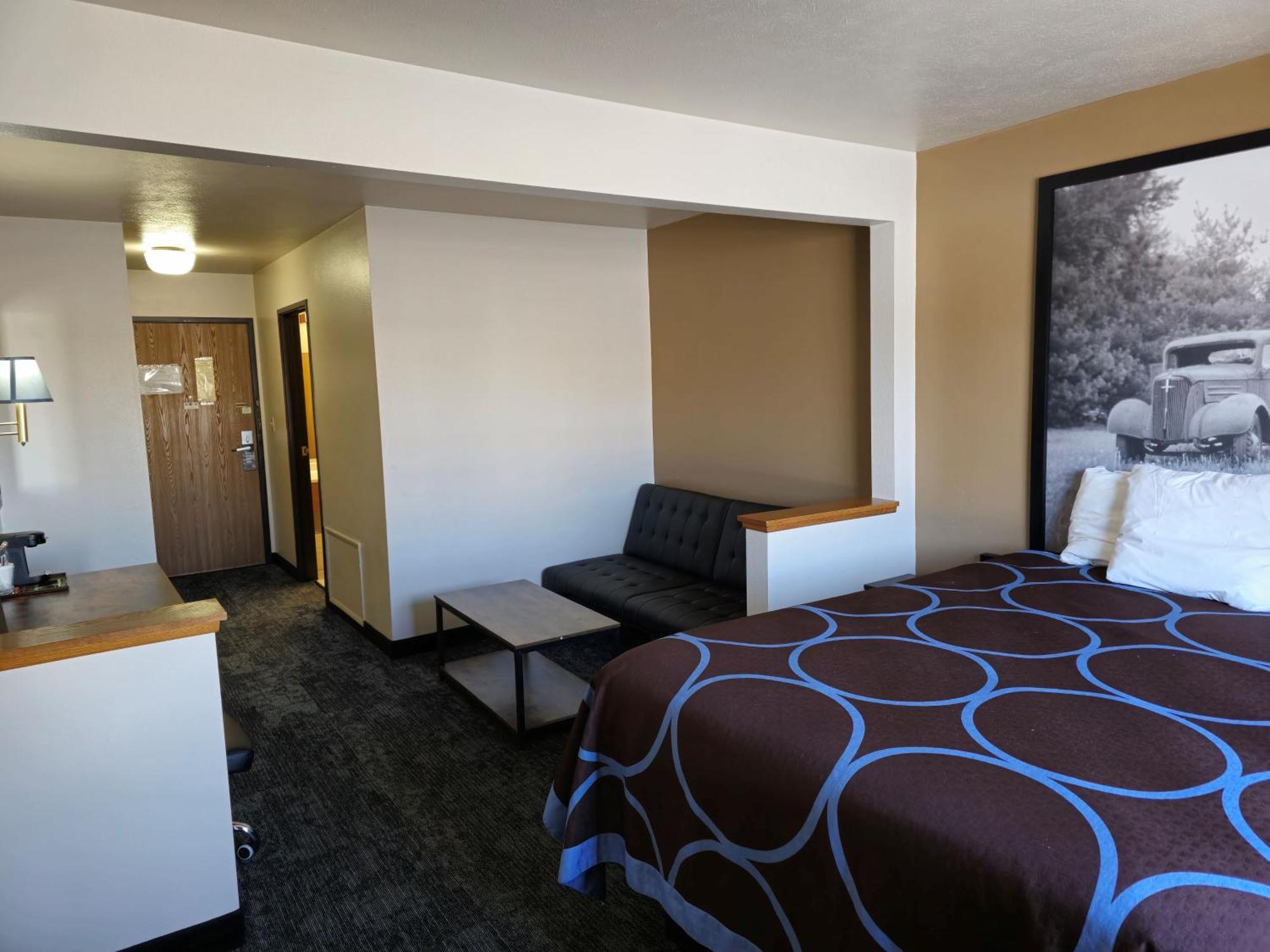 Amerivu Inn And Suites Shawano Wi Luaran gambar